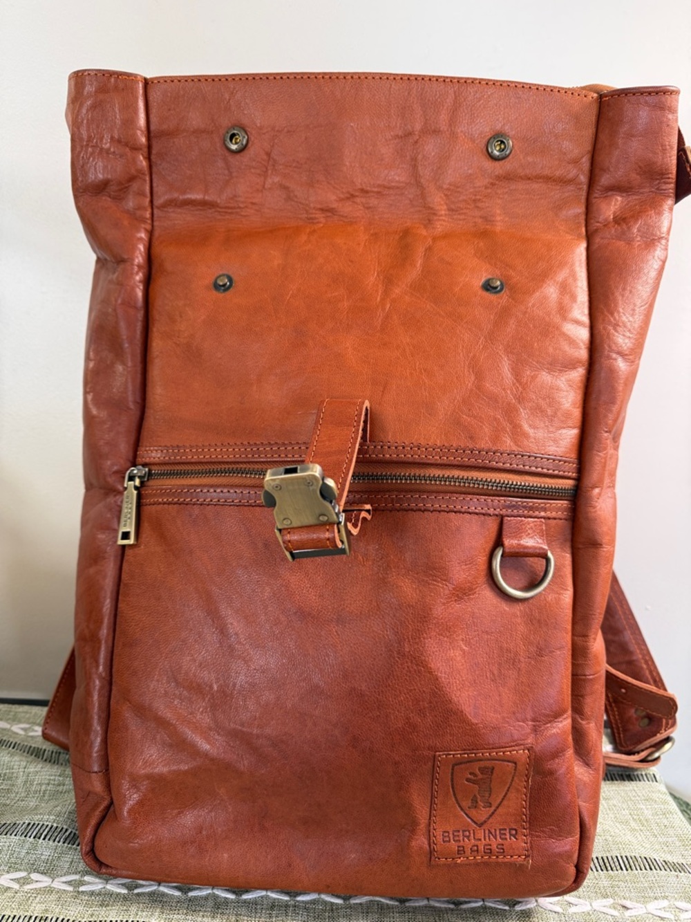 Berliner Bags Made in Germany Leather Backpack Laptop Bag Cognac Brown - Picture 4 of 9